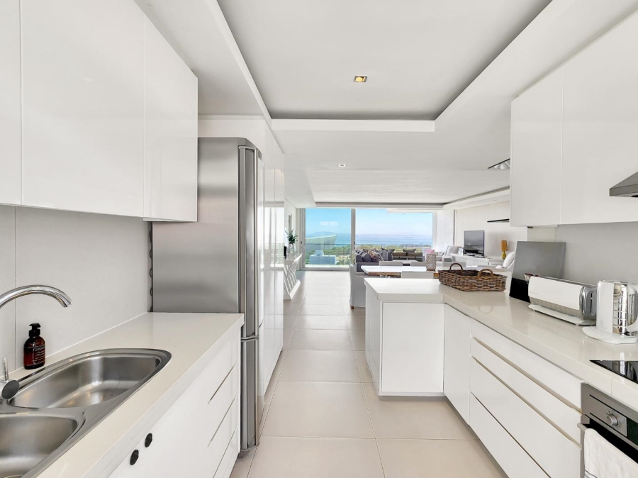 2 Bedroom Property for Sale in Green Point Western Cape